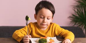 Alimentación selectiva en niños con autismo: lo que los padres necesitan entender primero