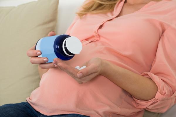 Varices vulvares en el embarazo: síntomas y tratamiento - Tratamiento farmacológico de las varices vulvares