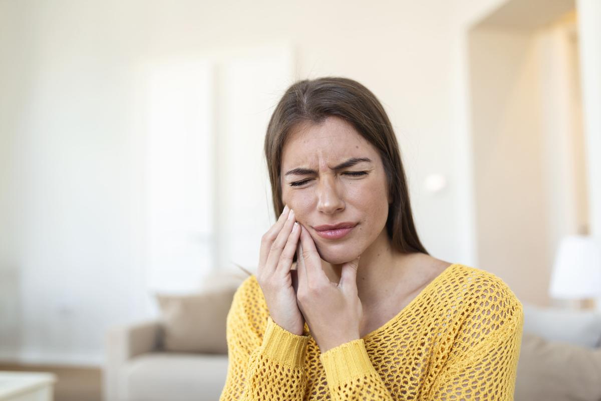 Encías inflamadas en el embarazo: síntomas, causas y tratamiento