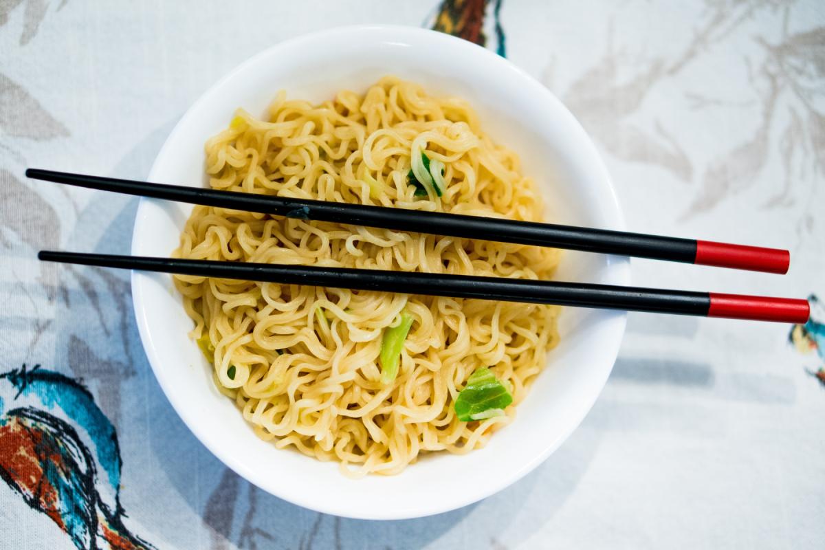 ¿Puedo comer sopa instantánea en el embarazo?