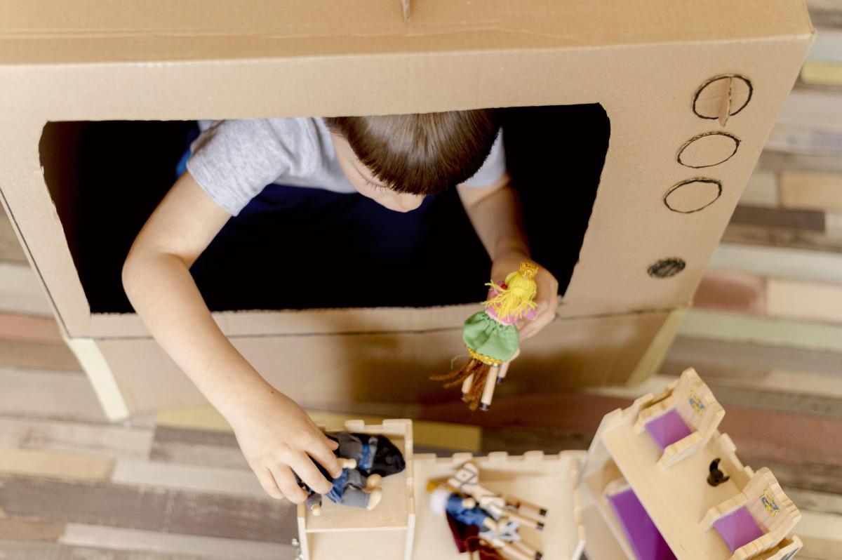 Vida práctica Montessori: qué es y su importancia en la infancia