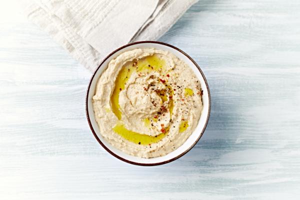 Comidas saludables para niños - Hummus clásico