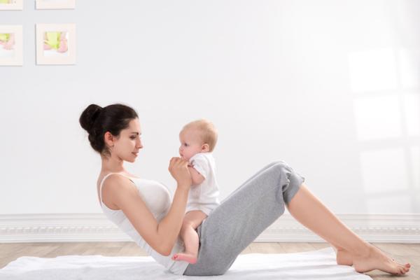 Gymnastique pour les bébés : exercices bénéfiques