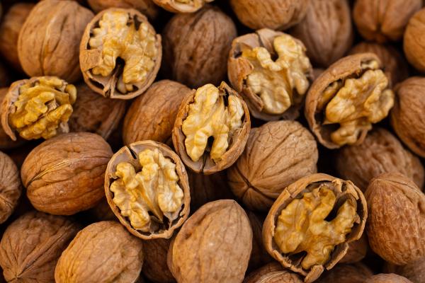 30 Alimentos ricos en ácido fólico para el embarazo - Nueces y semillas 