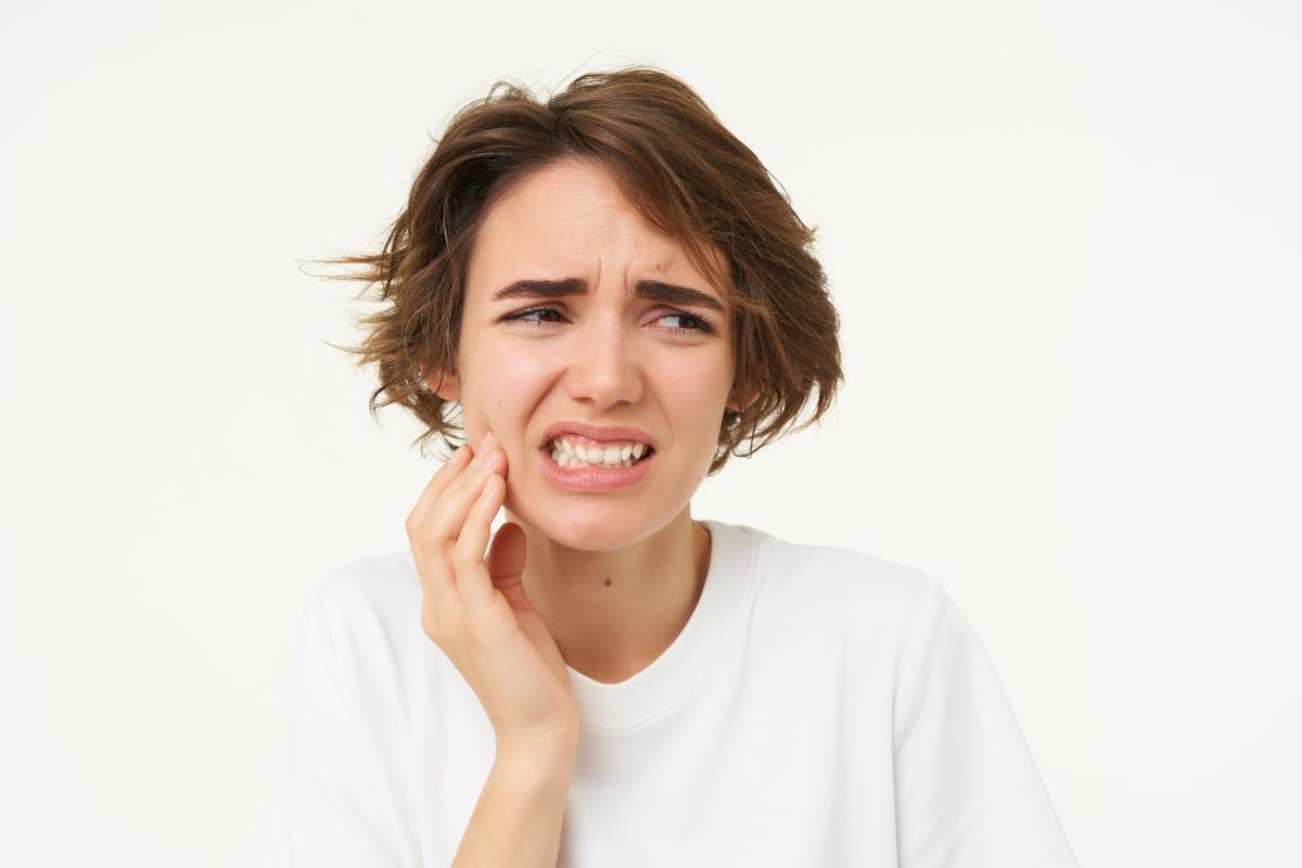 Periodontitis en el embarazo: síntomas, causas y tratamiento.
