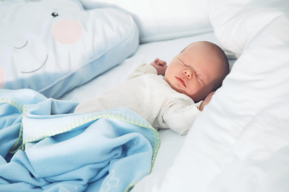 Mi bebé no quiere despertar para comer, ¿qué hago?