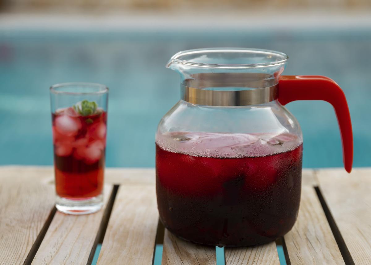 ¿Se puede tomar agua de Jamaica en el embarazo?