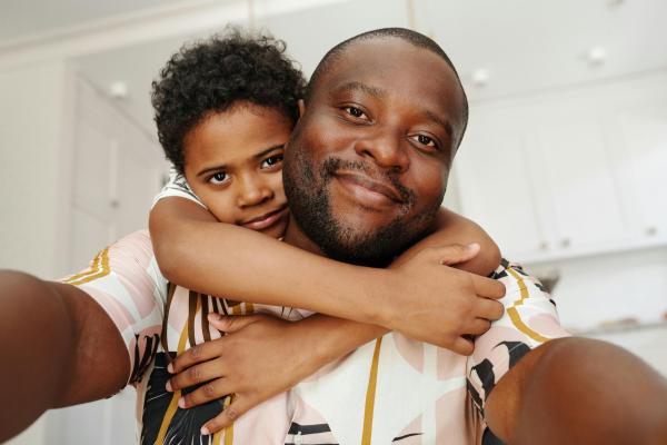 ¿Es cierto que el primer hijo se parece más al padre? - ¿Qué se hereda del padre y de la madre?