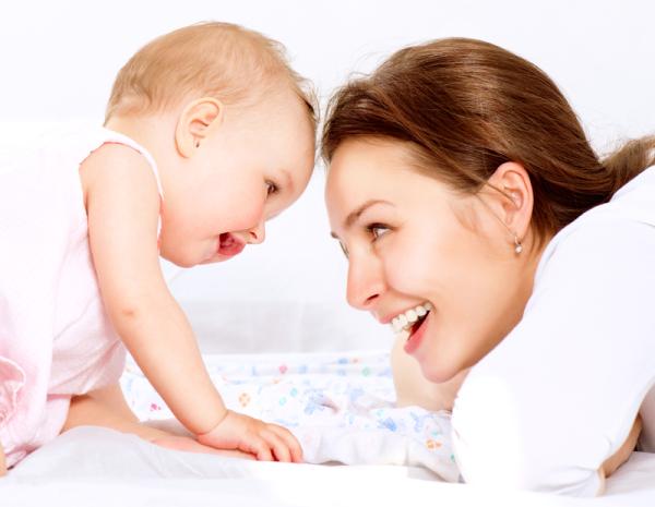Lorsque les bébés commencent à reconnaître