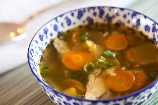 Cenas saludables para niños - Sopa de verduras y pollo
