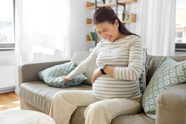Síntomas de parto prematuro - Cólicos similares a los menstruales